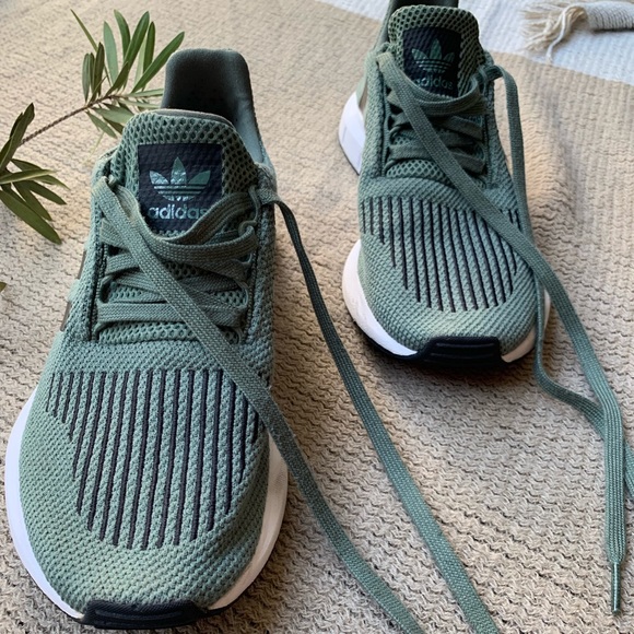 Adidas Swift Runs Adidas Swift Runs